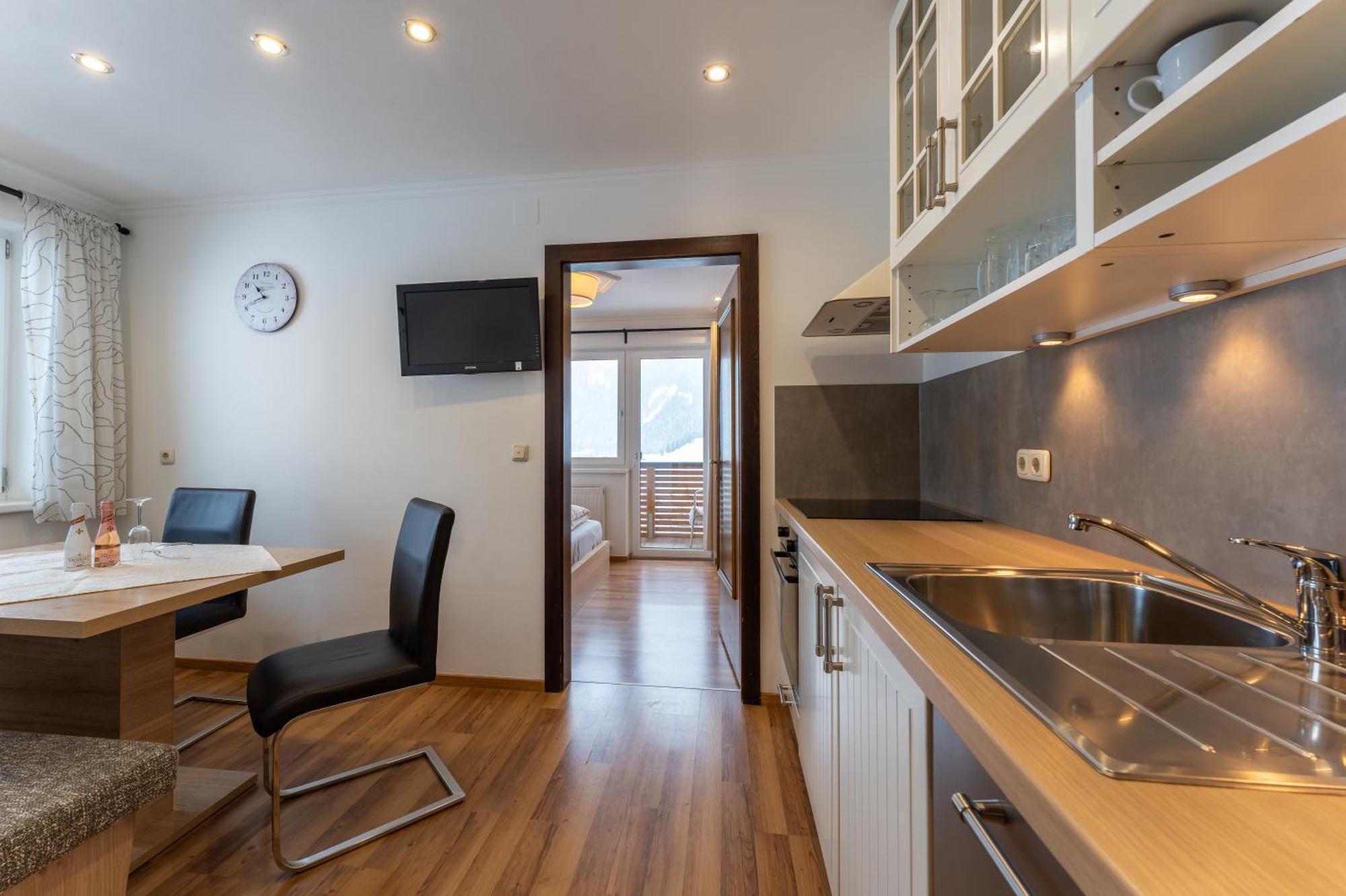 Fernerblick Apartments Tux Bagian luar foto